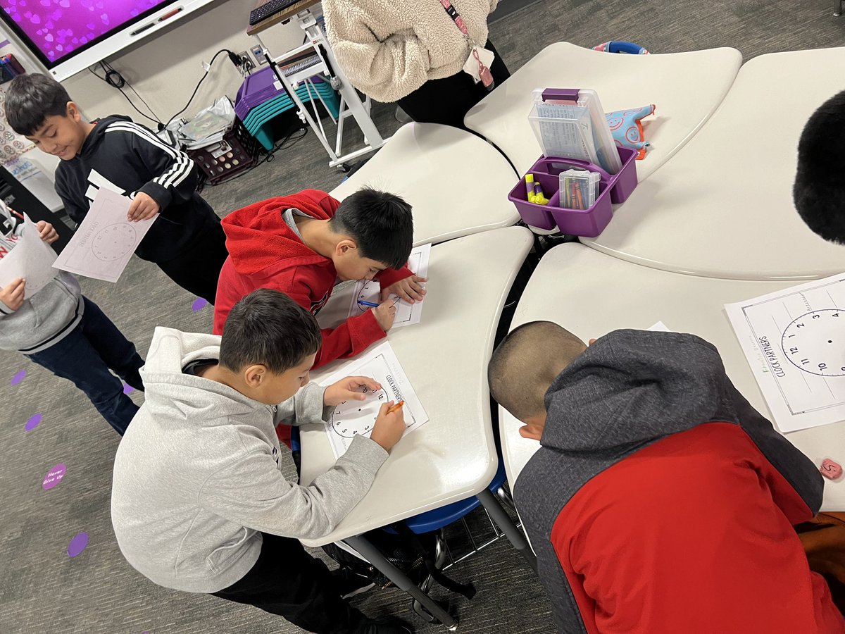 I was introduced to Clock Partners by the one and only <a href="/AngieKDavis19/">Angie Davis</a>  
Let me tell you… my students absolutely loved it! Clock partners is the easiest and fastest way of assigning partners! 🙌🏻 Students get to work with majority of of their peers. 
#jeschat #WallerISDGreatness