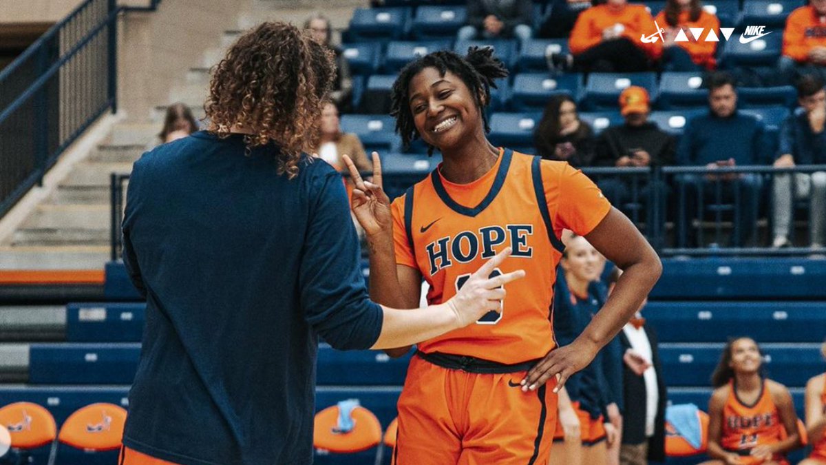 HopeAthletics's tweet image. VICTORY! Hope 78, Adrian 42

The Flying Dutch pick up a Senior Night win at DeVos Fieldhouse behind 8 points and 7 rebounds from senior Raven Jemison. 

Hope is now 23-1 overall and 15-0 in MIAA play. #d3hoops