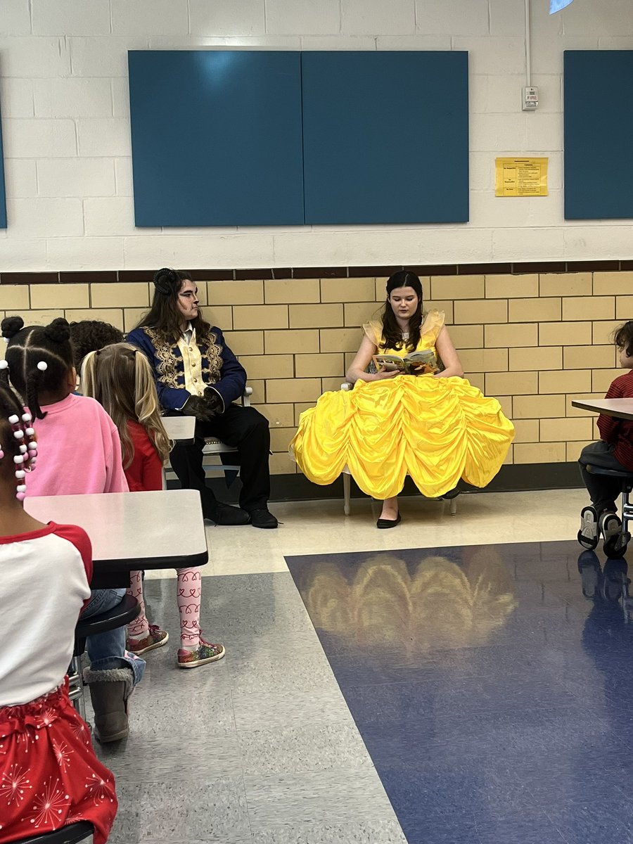 Joy Knighton tweet media