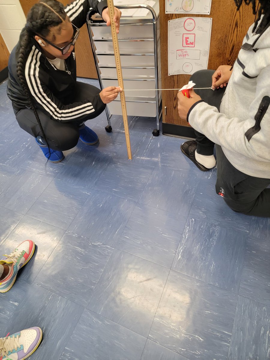 ALambert00's tweet photo. Today in Science, Ss explored Motion of a Pendulum. Ss were able to showcase their data collection skills through trial and error.
#WinningForKids #ScienceInHenry
@DrKeshaJones1 @Holla_at_Ayala @KindraTukes @RWilliams_EDS @ELHS_HCS https://t.co/Y97X95zk4b