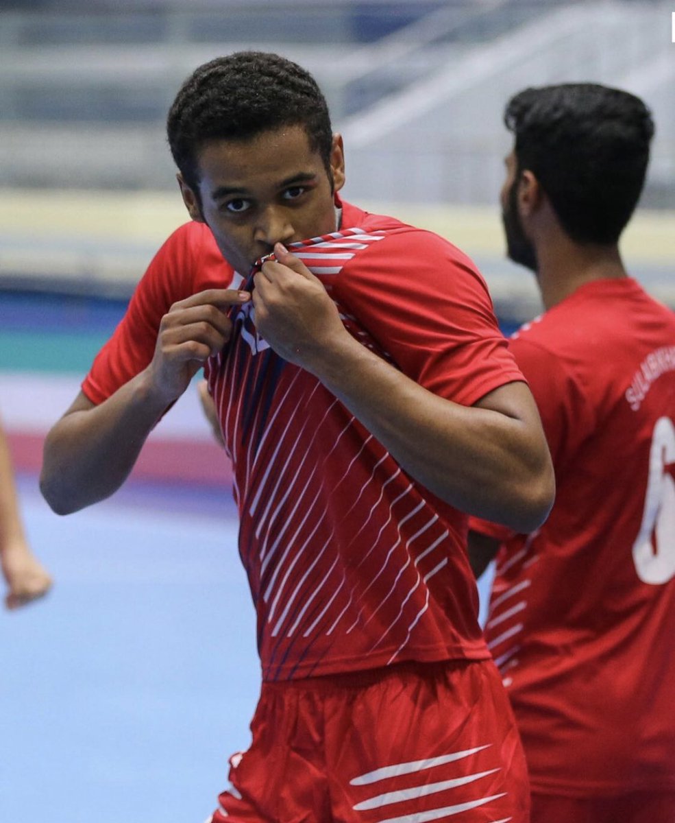 ابرز اللاعبين المميزين الشباب ؛ 

فهد المشاري - جناح ( نادي كاظمة )

 عبدالعزيز ضايف - باك ( نادي الصليبيخات ) 
             يلعب في الفريق الأول حالياً 

هادي باقر - حارس ( نادي القرين ) 

عبدالعزيز النجار - سنتر  ( نادي كاظمة )