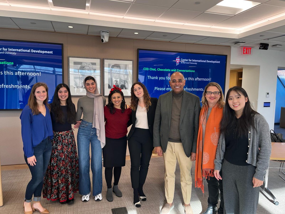 The CID community celebrated the day with chai, chocolates, and our biggest love - research! @Harvard, @hgse & @Kennedy_School students gave micro-presentations on their CID J-Term funded research to a panel of @PatrickAchi, @GlobalFatema, @michelacarlana & @BolisMara.