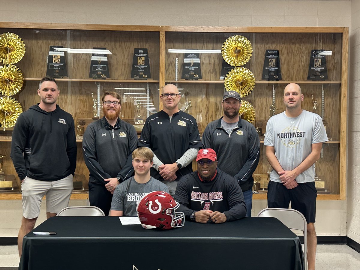 Congratulations to both Drew &amp; Cooper on signing with Hastings college today! #Committed #BrickandMortar