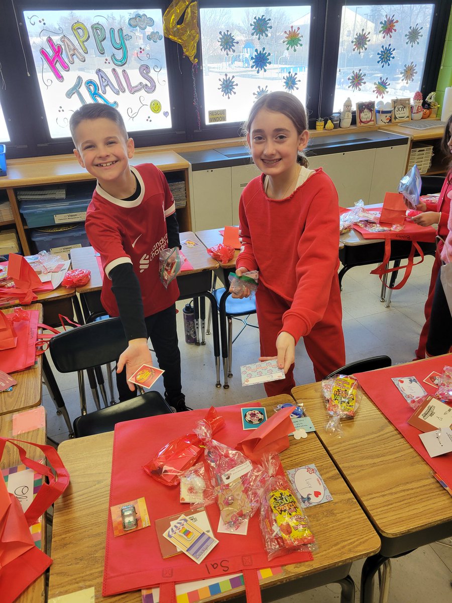 msmaresca's tweet photo. Happy Valentine's Day from our lovable class to you!❤️ https://t.co/QoJTmRFf6C