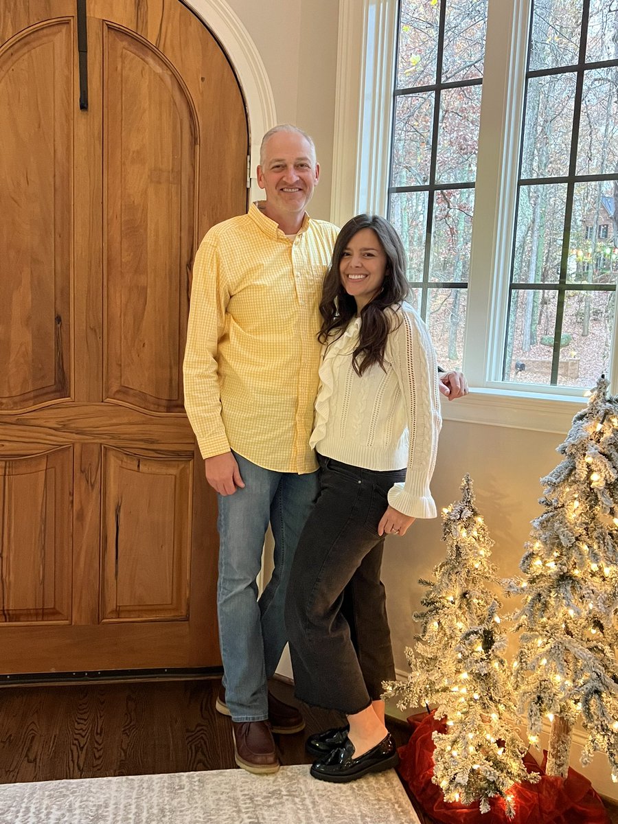 brackeen11's tweet photo. 20 years this lady has completed my other half. Blessed beyond measure to have her at my side. https://t.co/CnA5mf1RUG