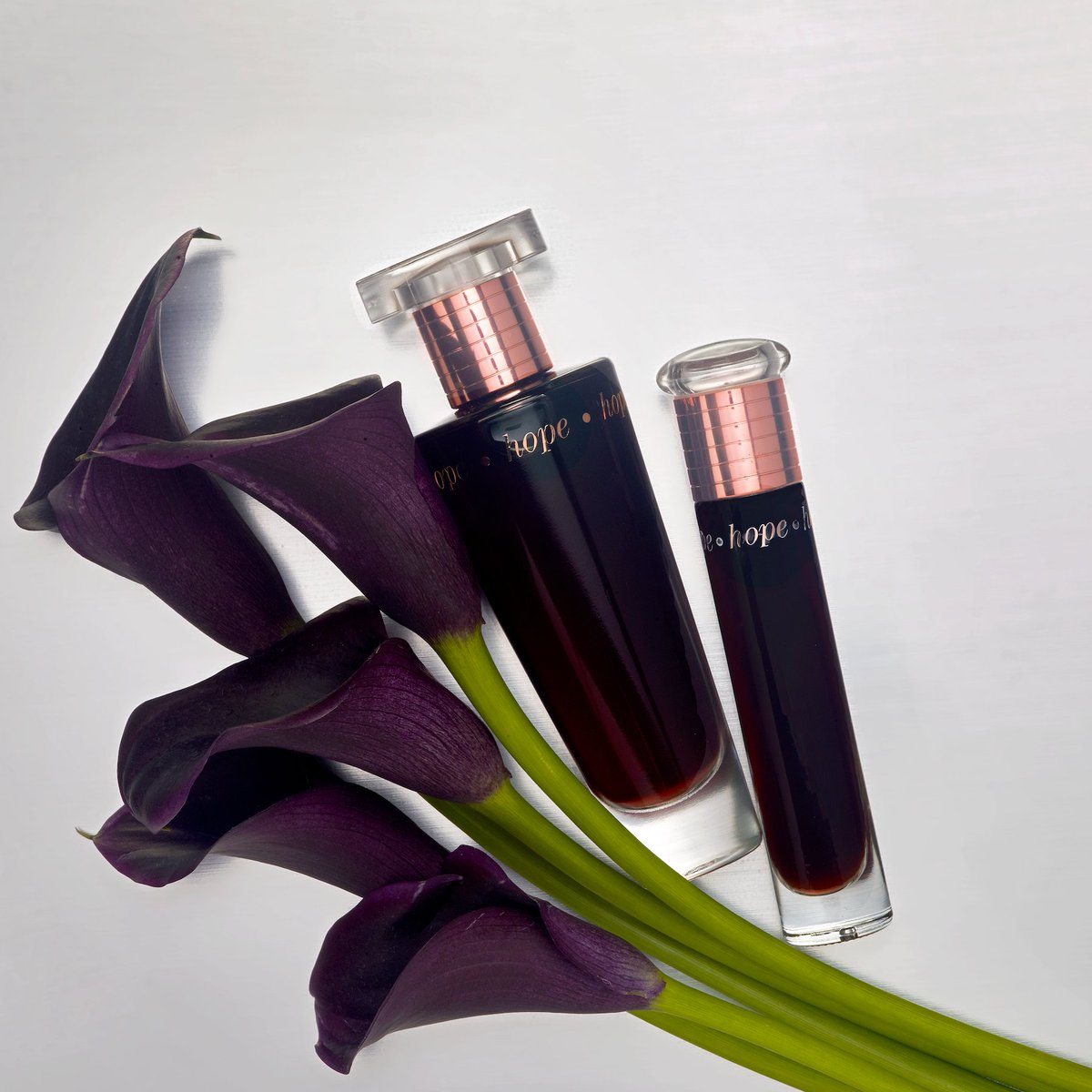 Happy Valentine's Day! Celebrate the day of love with Hope Night - the scent that emotes love and pleasure, perfect for the most romantic time of the year!
.
.
#valentinesday #hopefragrances #hopenight #hopesport