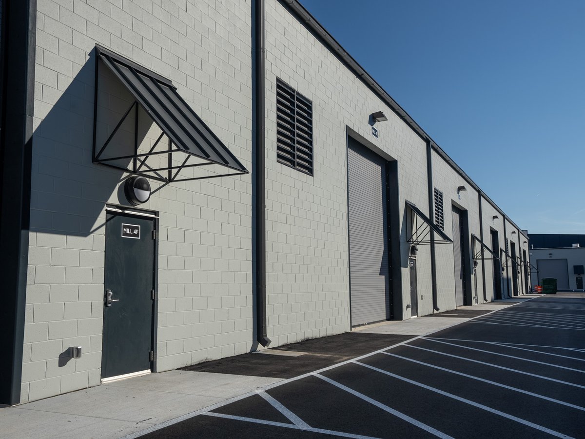 assemblyatlanta's tweet photo. 📽️ 🎬 Your next big project starts HERE...

Welcome to @AssemblyAtlanta. We're open for business and available for immediate booking!

STUDIO INQUIRIES 👉 https://t.co/PUBmyfW8VO

#Assembly #Atlanta #Filming #Studio #Production #AssemblyStudios #Georgia #WhyGeorgia #GeorgiaFilm https://t.co/6GpJaAh1Wu