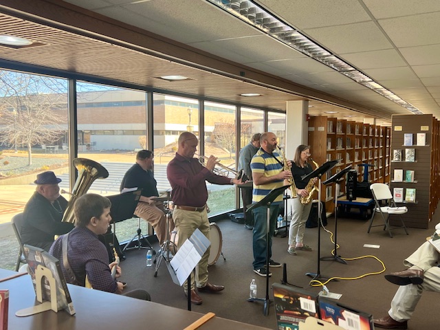 Mineral Area College Library tweet media