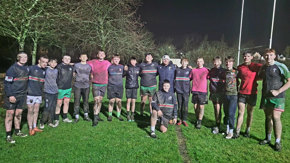 Loved getting out this evening and coaching <a href="/ebbwvalesteeler/">Ebbw Vale Steelers</a> U15s. 
Great group of boys with loads of ability and most of all having fun. 
Well done boys and good luck Sunday 😀🏉👍
<a href="/AshSweet6/">Ashley Sweet</a> @DragonsHUBs @TeamBG15s <a href="/WRU_Community/">WRU Community - Wrth galon y genedl</a> <a href="/evrfc/">Ebbw Vale Rugby</a>
<a href="/Adrian_Evs01/">Adrian Evans</a> <a href="/BenRose9980/">Ben Rose</a>
