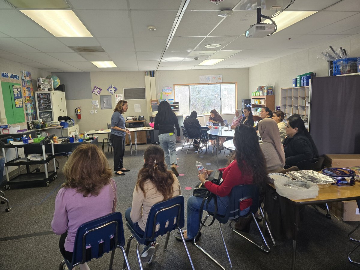glover_do's tweet photo. Self Care! @ChaseTigers  @hope647075  
Importance of self-care with Mrs. Fielding  the school counselor  🥰🥰 https://t.co/pbmSLgKfuj