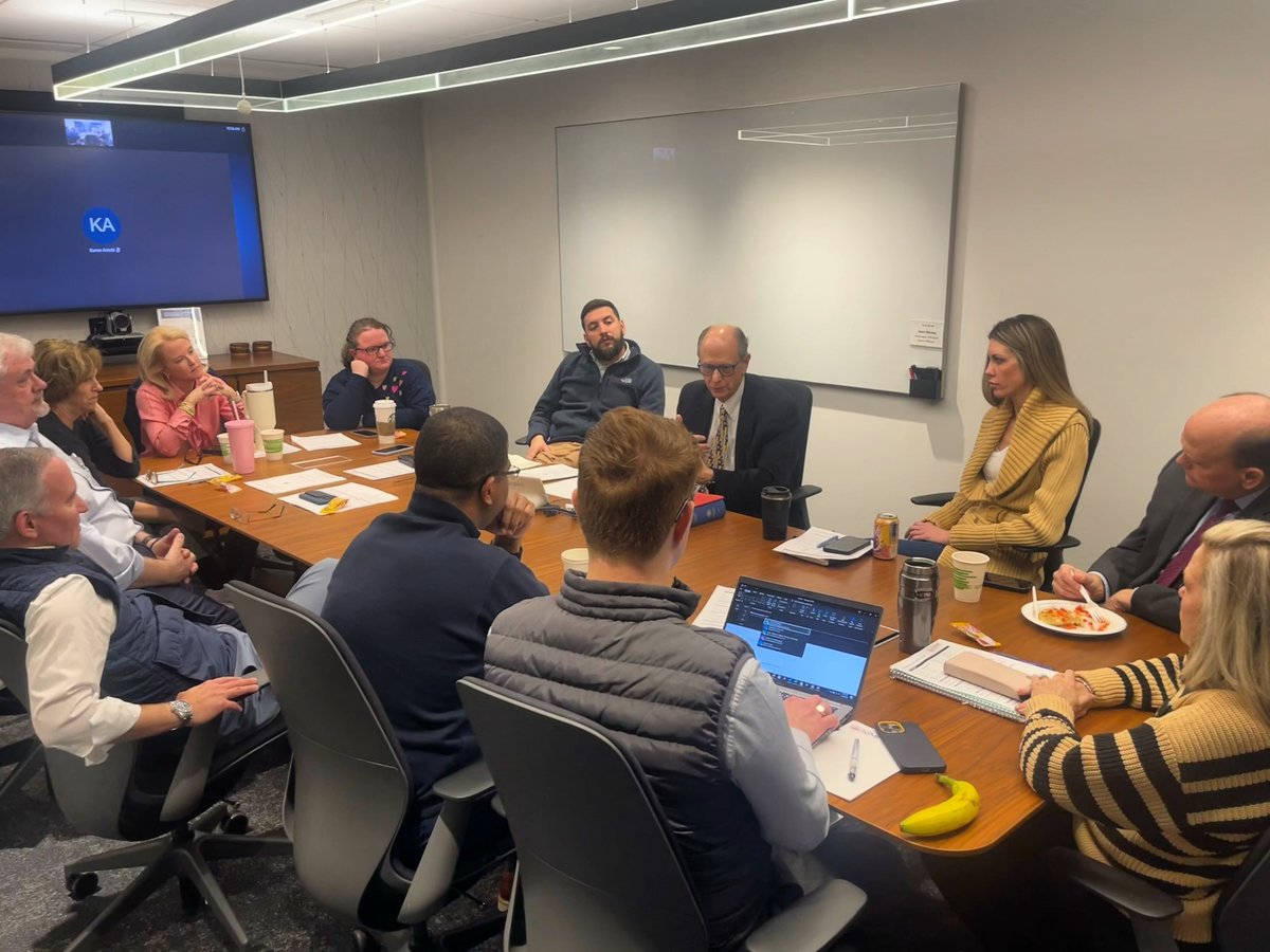 Celebrating #ValentinesDay and our ❤️ of legislation with a deep dive into Senate procedure with THE expert, <a href="/senatefloorfan/">Marty Paone</a>!