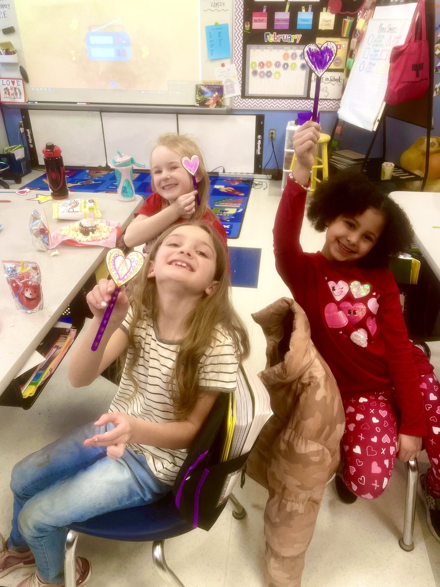 Mrs. Hook tweet media