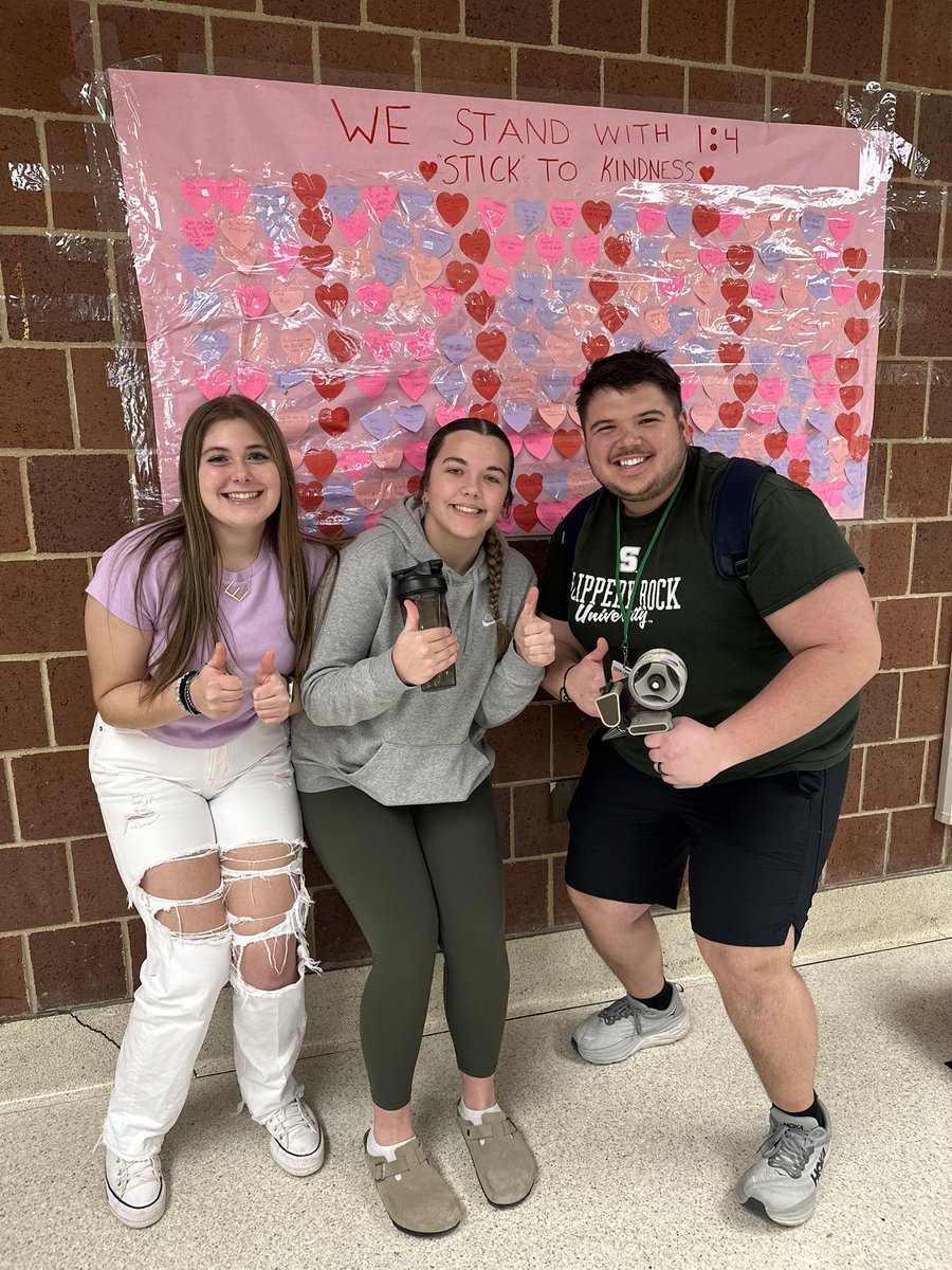 heddermanHPE's tweet photo. Quite possibly the most impactful Stand Together event yet 💌 super proud of them. Oh, by the way, Mr. Finn is an absolute rockstar. #stickwithkindness #loveisintheair @Stand2getherPgh @sruphe https://t.co/pNStdTQFOJ