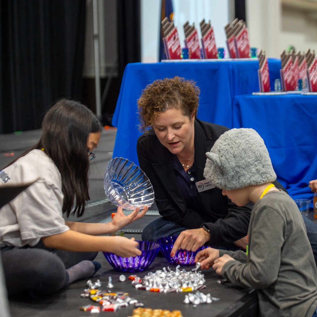 REC_Foundation's tweet photo. Happy Valentine's Day! ❤️ 🤖 🎮 💙
We hope your day is filled with bots (I mean lots) of love and sweet treats!
#recfoundation #robotics #valentinesday #STEM #sugarrush https://t.co/U2tG0lMQlM