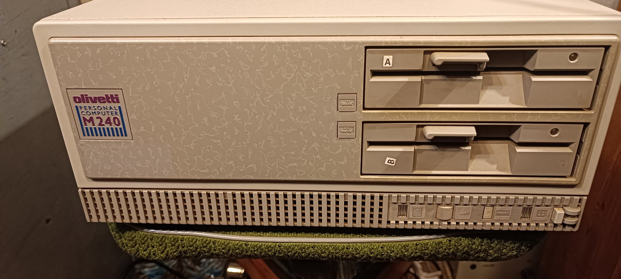 激安本物 Echos olivetti(1993)（ミケーレ デ ルッキ）【f