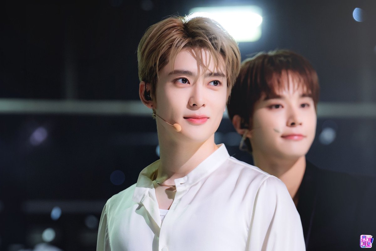 hourly jaehyun tweet media