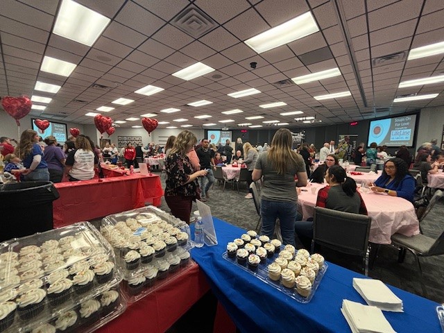 TexasTrustCU's tweet photo. Happy Valentine's Day! We wish everyone a very special day of love. Speaking of love...we participated in the Lifeline For Families annual Soup's On For Love event! This event supports Lifeline's initiatives in helping to reduce homelessness. Spreading the love, cupcake style! https://t.co/Zsc8B2B8Dh