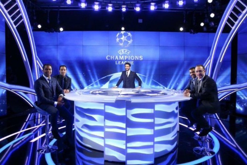 ArobaseMoussa's tweet photo. Le Prof : « Arrêtez de parler d’autre chose que le cours »

Les mecs au fond de la classe le lendemain d’un match de ldc : https://t.co/zPkdRBO0im