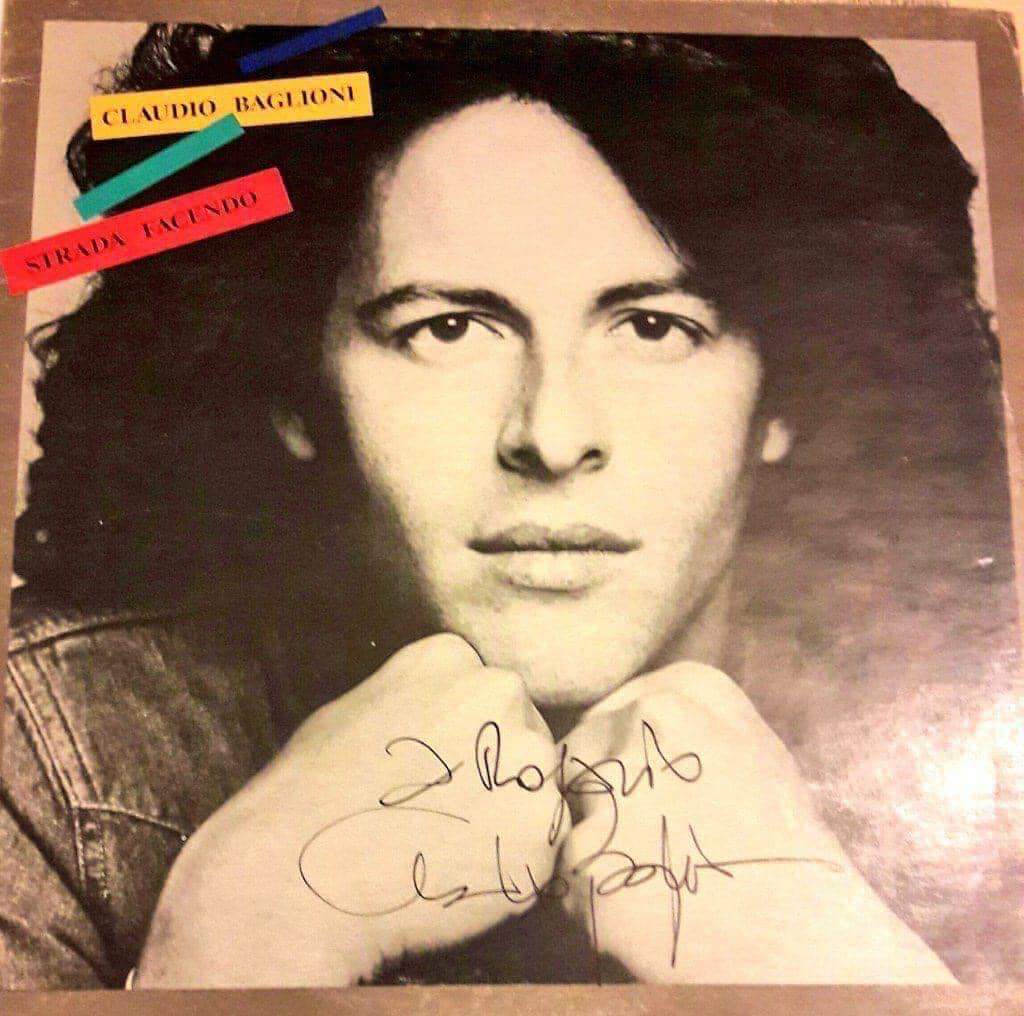 rosariopipolo's tweet image. [#ATuttoCuore] Il #vinile in cui è riflessa, come in uno specchio, la vita mia e di chissà quanti hanno fatto di “Strada Facendo” il compendio di un’esistenza altalenante e incredibile. #ClaudioBaglioni