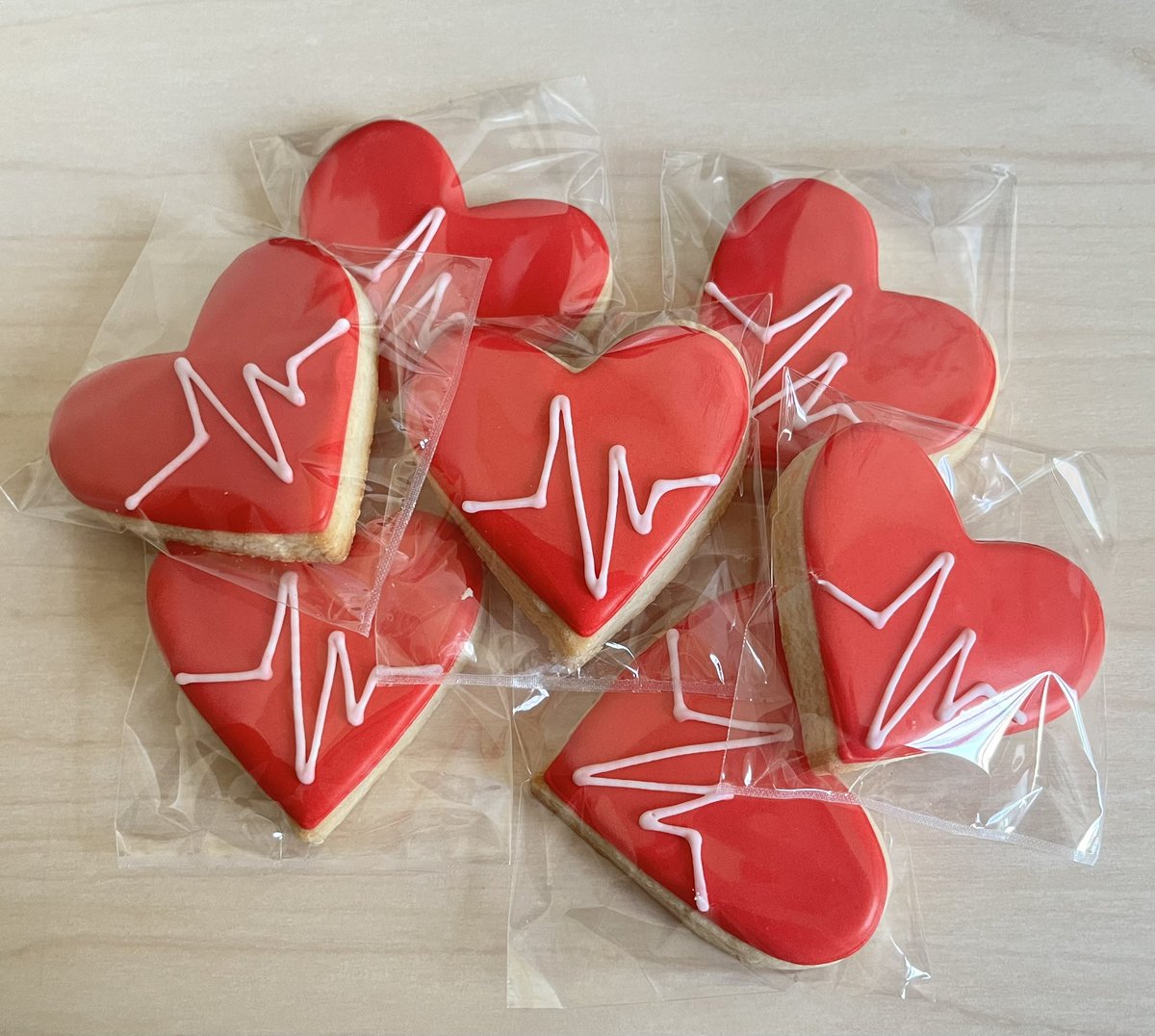 Happy Valentine’s Day ❤️🫀 always look forward to @DrSanatani handing these out every year!! @BCCHresearch @bcchepresearch