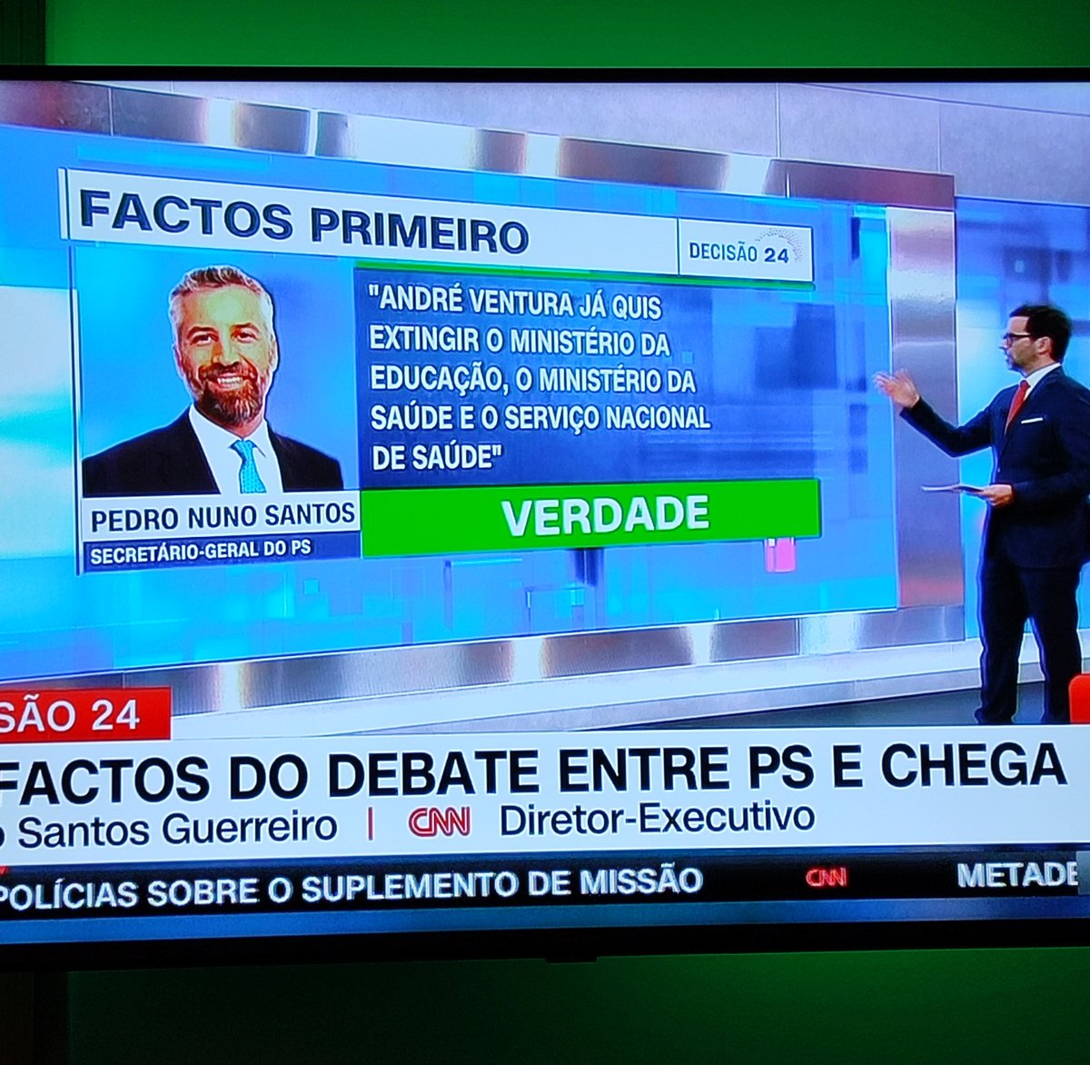 De um lado um mentiroso de extrema direita e do outro um candidato a Primeiro Ministro que falou verdade desmascarando o populismo e a demagogia do Chega.
