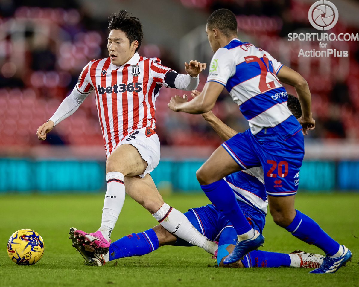 TONIGHT: @stokecity edged fellow @SkyBetChamp strugglers @QPR 1-0 to end a four-match losing run and put a little daylight between themselves and the relegation zone #football #soccer #championship #efl #futball #futbol #stoke #stokecity #thepotters #queensparkrangers #qpr