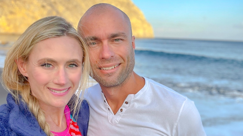 This #ValentinesDay, meet Allison and Steven, a husband-and-wife duo living with #ParkinsonsDisease, who recently underwent #deepbrainstimulation surgery performed by #BCMNeurosurgery's own @SameerShethMD at @StLukesHealthTX. 🧠❤️: tinyurl.com/2u8n57wy
