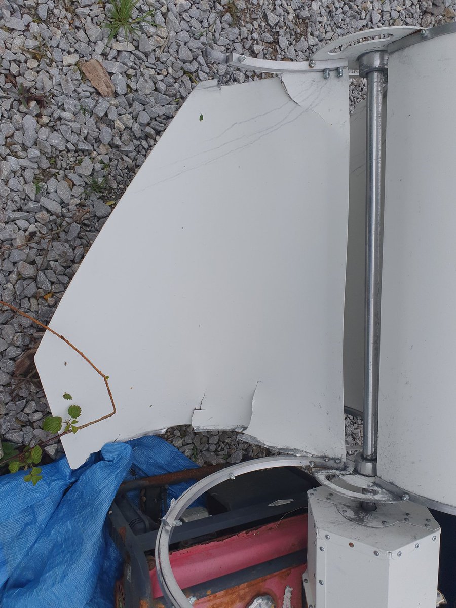 david_broadley's tweet photo. My wind turbine lasted three days. The thing fell apart. @TesupStore utterly useless. 

After sales were very poor. I'm a Yachtmaster instructor. Raced most oceans on the planet and some Tessup employee tried to tell me about wind strength.... 

Not worth going there. https://t.co/qPuJ0zt4lI