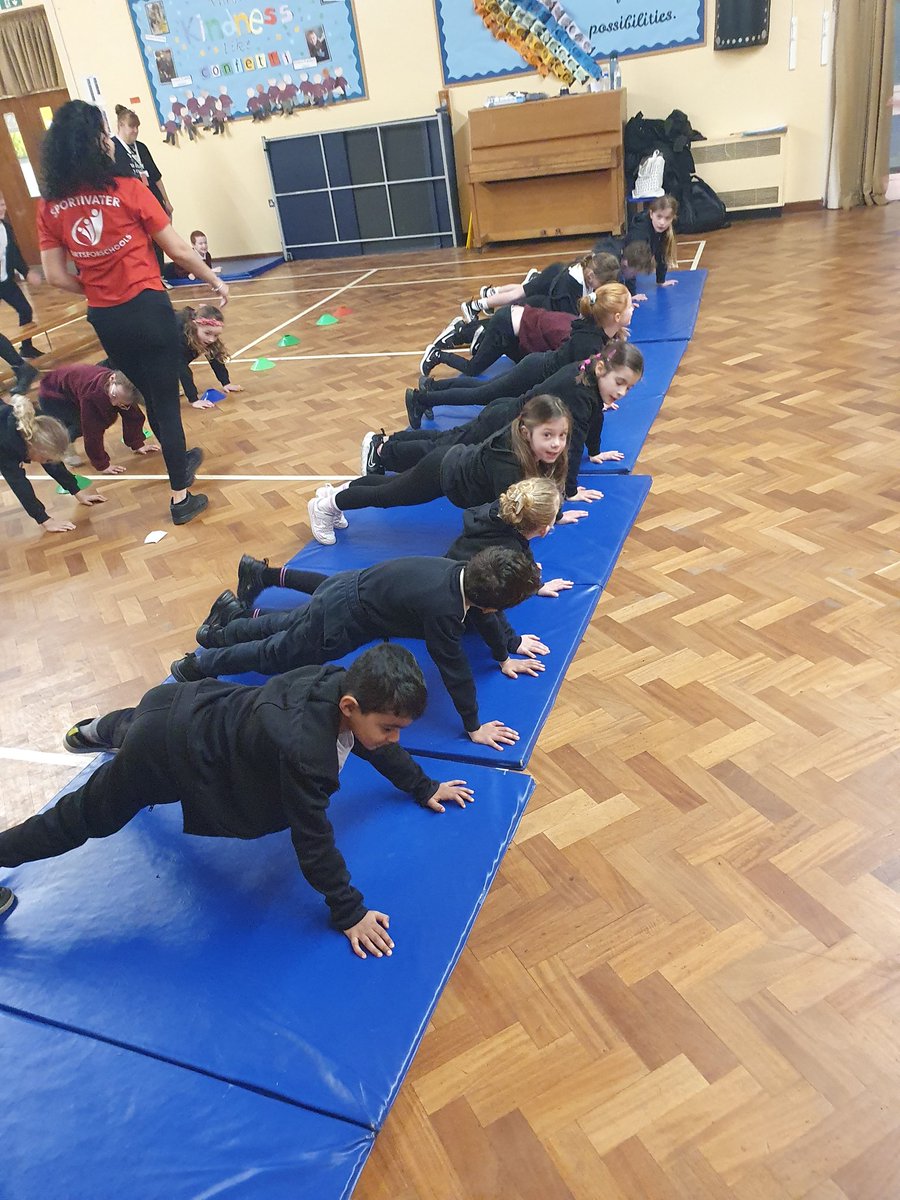 Miss Staniforth tweet media