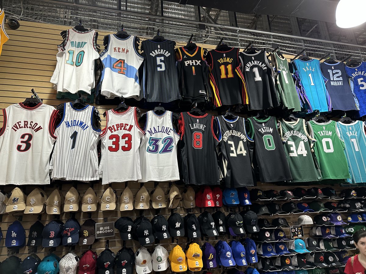 MarcinhoSE7EN's tweet image. Welcome to Paradise. Kupiłbym wszystko (oprócz Eagles, to do śmieci)  #NFLpl #MLBpl #NHLpl #NBApl