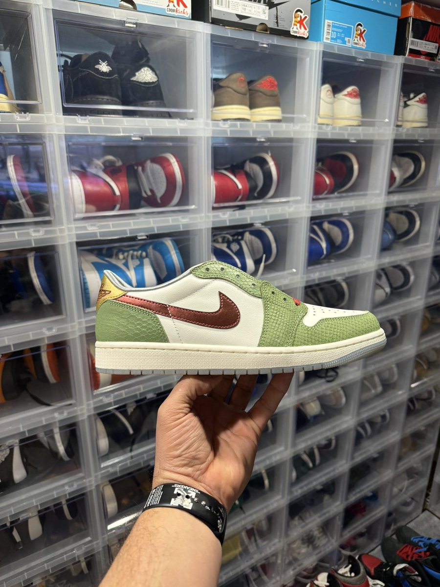 Thank you <a href="/nikestore/">Nike.com</a> for helping find the package that was completely missing until today!!! APPRECIATE IT!