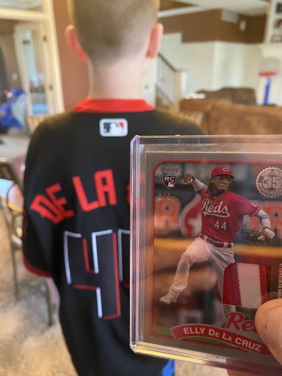 redsflpantherwv's tweet photo. Hit of a lifetime for my son 1/1 Platinum Elly RC patch. 2024 Topps Series 1. His favorite player! #mytoppshit    Probably one of the better hits in the product. @BeisbolCardBlog https://t.co/ifIqL5xFhm
