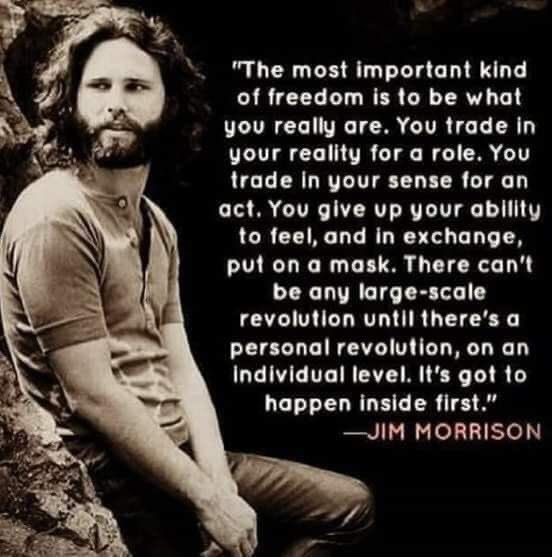 One of the greatest struggles yet one of the most important and beautiful ones is to have courage to express yourself freely and to be who you really are. Something to remind and work on every single day. 🙏🏻