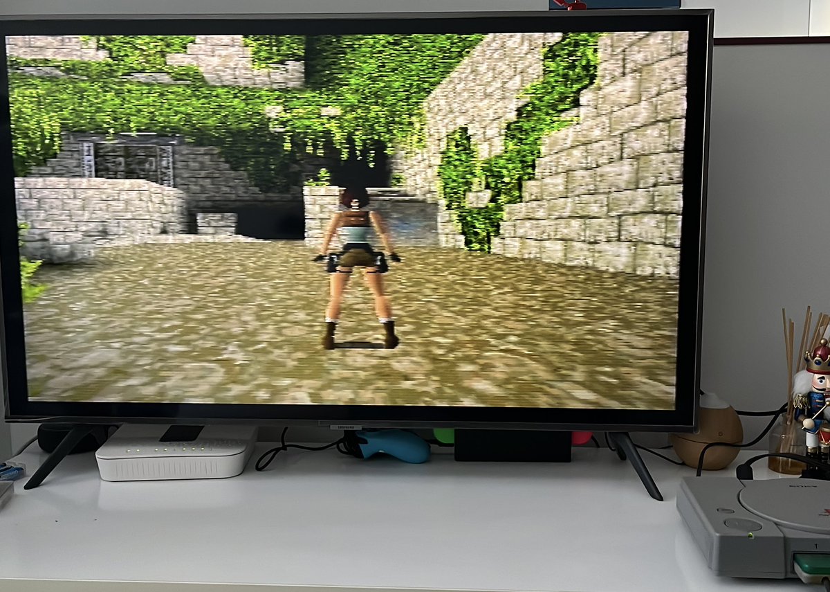 cybermaikk's tweet photo. @semonster66 Yo me animé con el original otra vez en la ps1 y obviamente con controles de ps1… huevazos 🤣🤣 https://t.co/16tEpZGAtM
