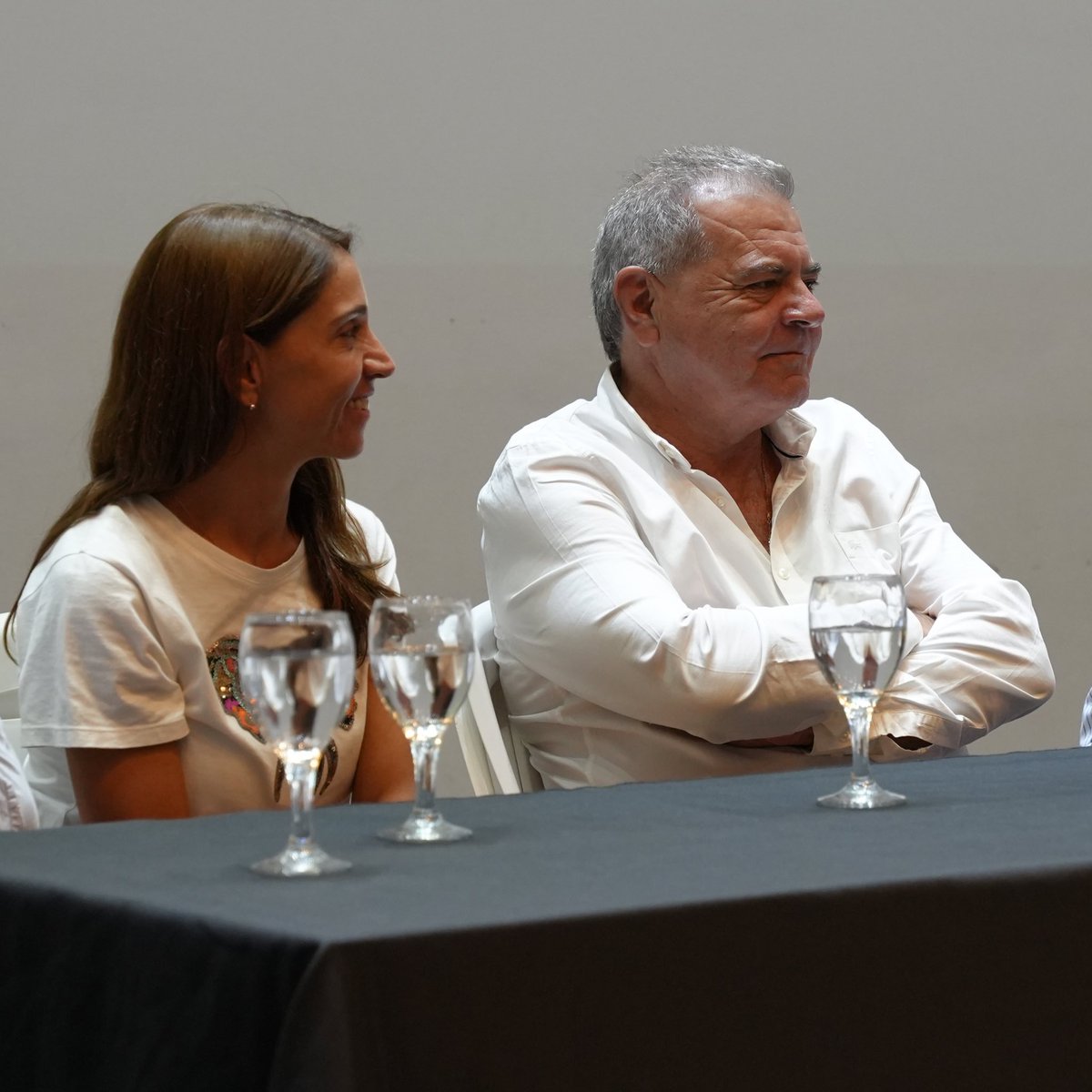 tori_flores's tweet image. Acompañamos al ministro @SergioBussoOK y su equipo a la entrega de 99 aportes de #BPAs 🙌❤️ 

Apuntamos con estas acciones a sumarle a la producción una mirada desde la sostenibilidad 🌎🌱 

En equipo #SeguimosHaciendo la Cordoba que queremos 🌿🤩