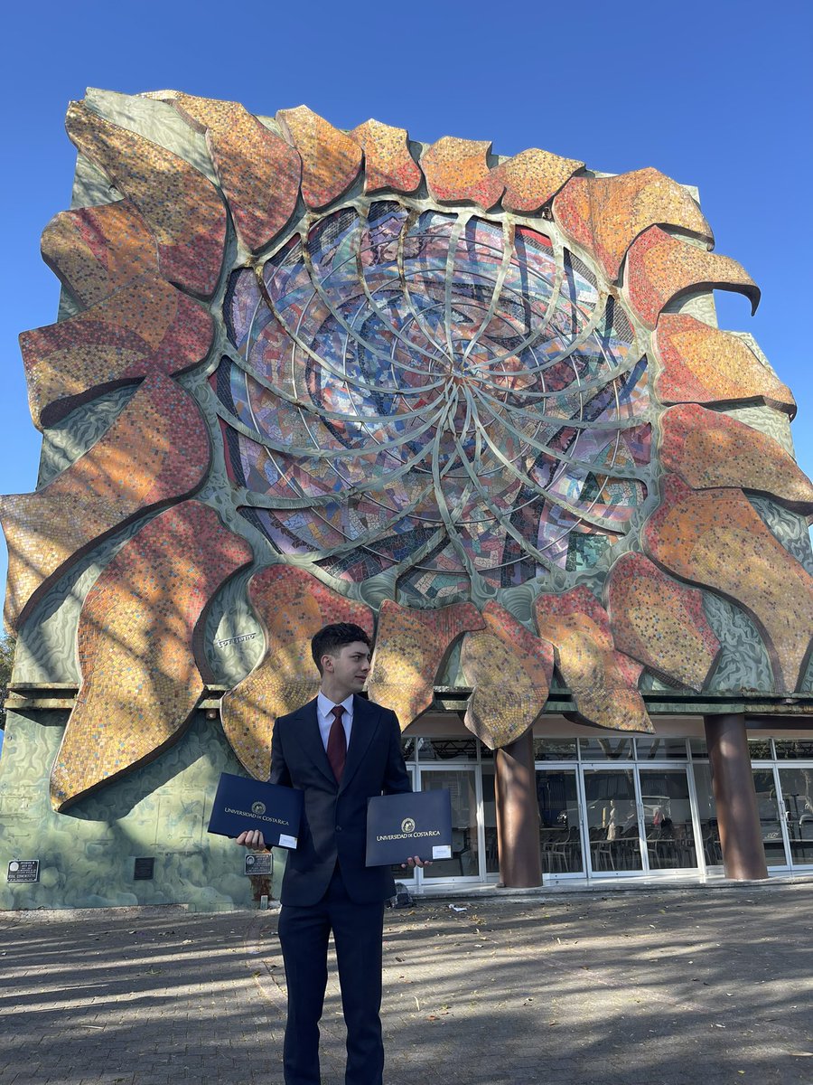 Que hoy me gradué de medicina 🌻