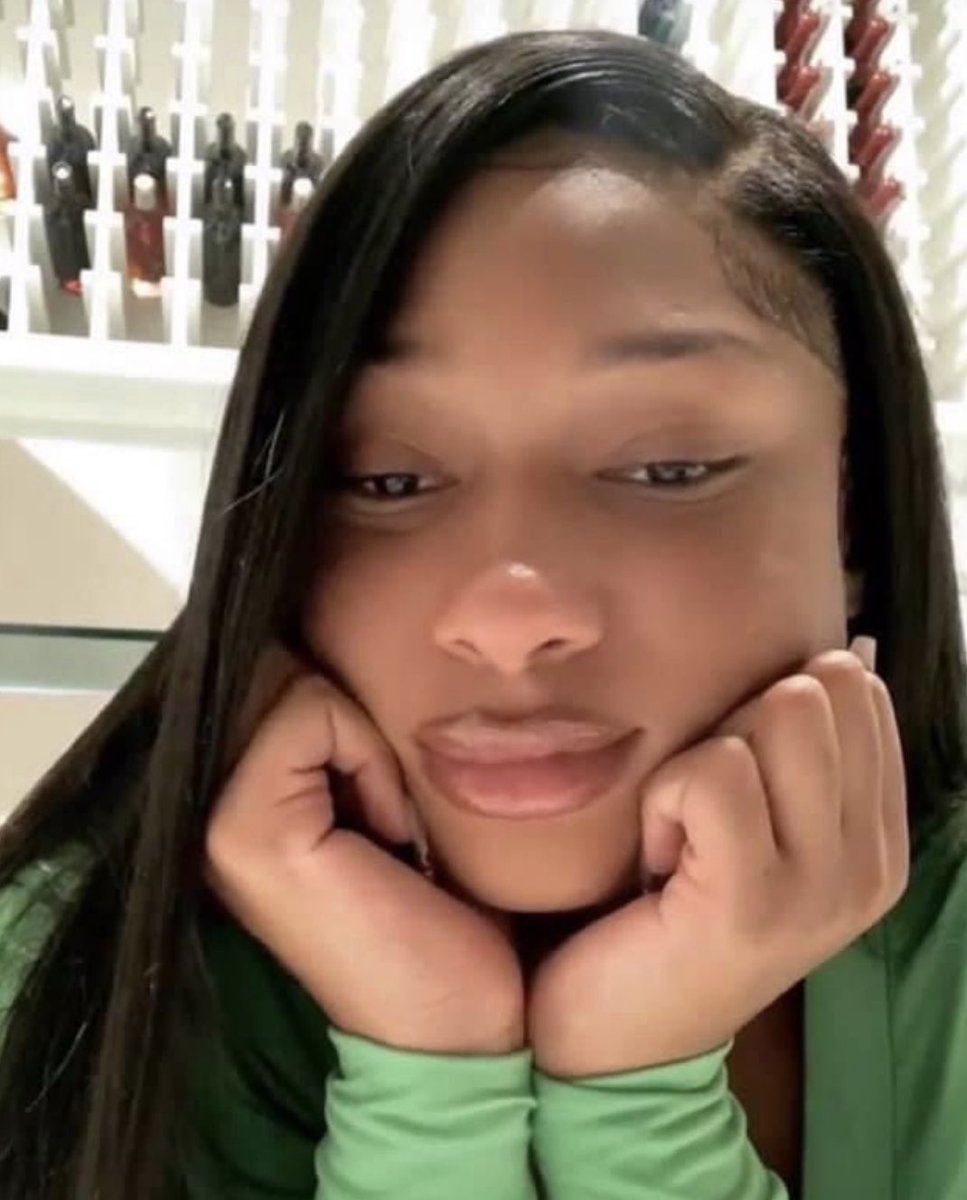 faiththegemini's tweet photo. me watching all these black women get spoiled because y’all deserve it😂 https://t.co/m2rZ35RNgu
