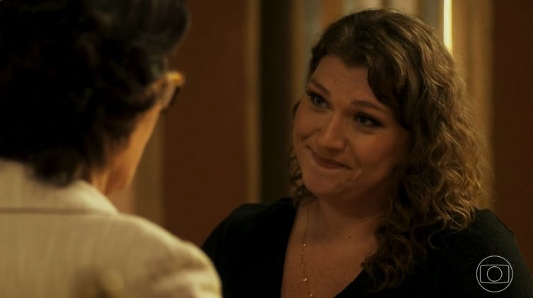 LoireCaroline's tweet photo. E quem não gosta da dona Bebel, Vânia? #Fuzuê https://t.co/AvnHA6aTw1