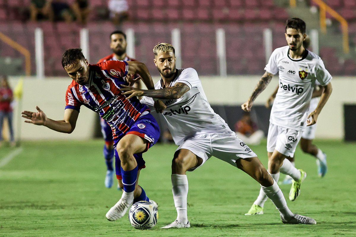 sportrecife's tweet photo. Começa o segundo tempo para Itabaiana 1x0 Sport. Bora em busca desse resultado, Leão!
#ITAxSPT #LeãoNoNordestão https://t.co/rDRJSQPe1y