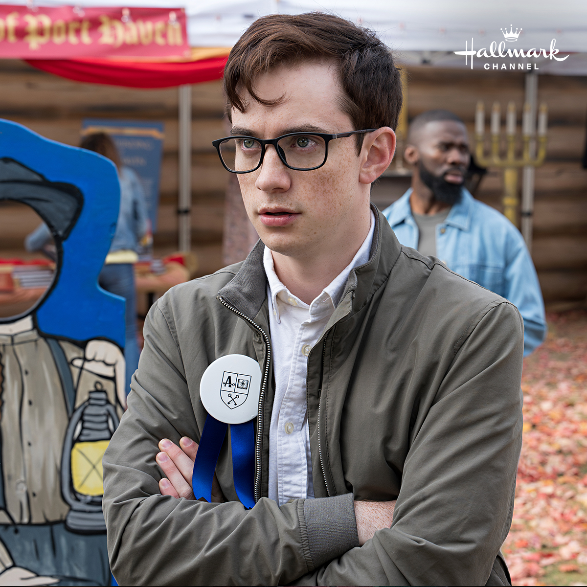 TheWayHomeX's tweet image. The torch has been passed to Elliot representing the Augustines in Port Haven. ❤️ Don&apos;t miss the new episode of #TheWayHome TONIGHT 9/8c on @HallmarkChannel.