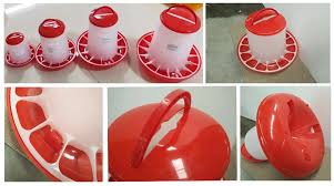 Profitable5336's tweet image. Round/Circular poultry feeders
They come with restrainers for  chickens that waste a lot of feeds. It has a small feed section to prevent chickens from sitting on top of food.
They are very affordable and easy to set up either inside or outside the coop.