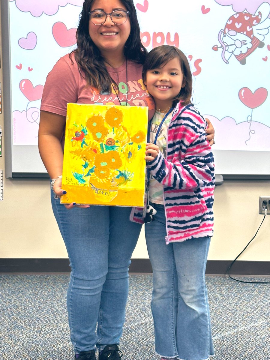 What a sweet Valentine’s Day surprise. She did such a great job! ❤️ #twehowl #katyisd