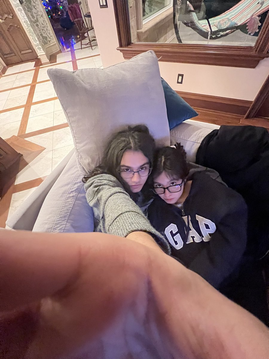tigg1k's tweet photo. happy valentine’s day to her 🫶 https://t.co/7gH2SfJCr8