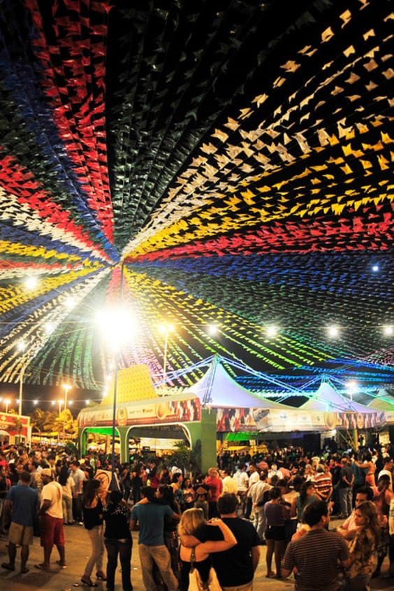 clubdoscorno's tweet photo. carnaval passou agora podemos focar no que realmente importa: festa junina https://t.co/Ny3MjAwLXF