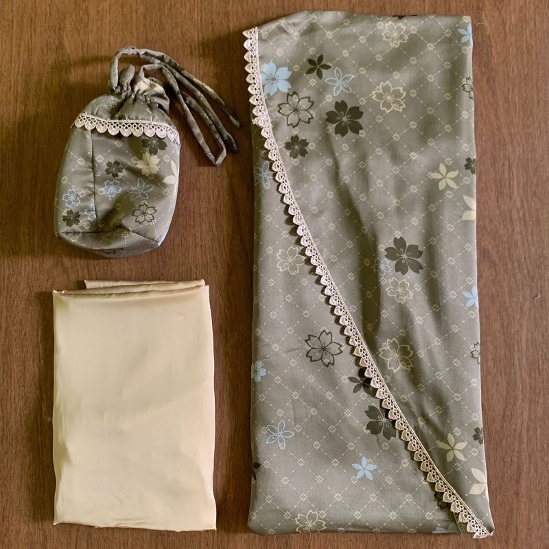 rayoffsunshinee's tweet photo. mukena silk di toko ini cantik cantik motifnya buat persiapan ramadhan sebentar lgi🥺🫶 https://t.co/UJir6KjJGb