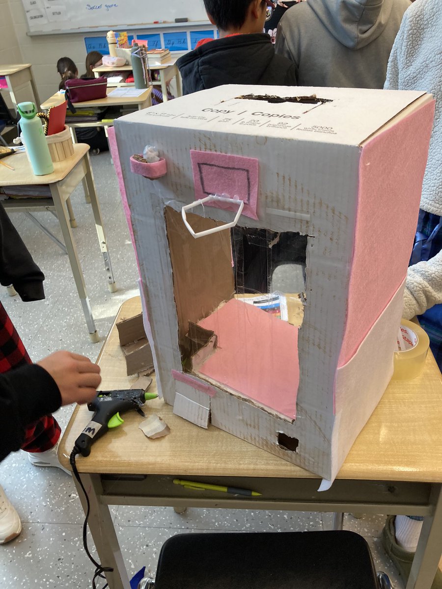 <a href="/piustitans/">St. Pius X</a> Grade 6 class explored Cain’s Arcade and started to create their own cardboard arcade games! <a href="/bhncdsbSTEM/">BHN Stem</a>