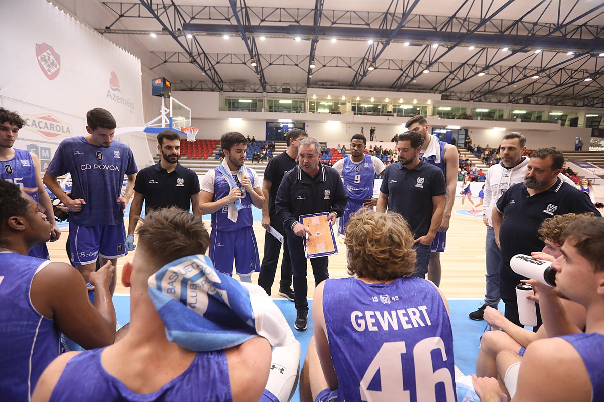 🏀 <a href="/UDObasket/">Oliveirense Basquetebol</a> 86-83 <a href="/cdpbasquetebol/">CD Póvoa Basquetebol</a> (após prolongamento)
🏆 Taça Hugo dos Santos
📍 Pavilhão Dr. Salvador Machado
⭐ Darius Carter (16pts, 6/10 2P, 4/5 LL, 11res, 2rb, 1dl)
📊 tinyurl.com/27nuj4cw

#SomosBasquetebol #TaçaHugodosSantos