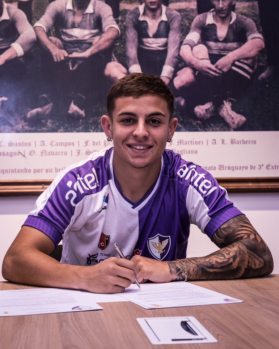 CAFenix_'s tweet photo. 🦅 ¡Bɪᴇɴᴠᴇɴɪᴅᴏ, Fᴀᴄᴜ! 👊

Facundo De León puso la firma y defenderá la albivioleta en esta temporada. 

#DaleFénix https://t.co/vNClszYwT9