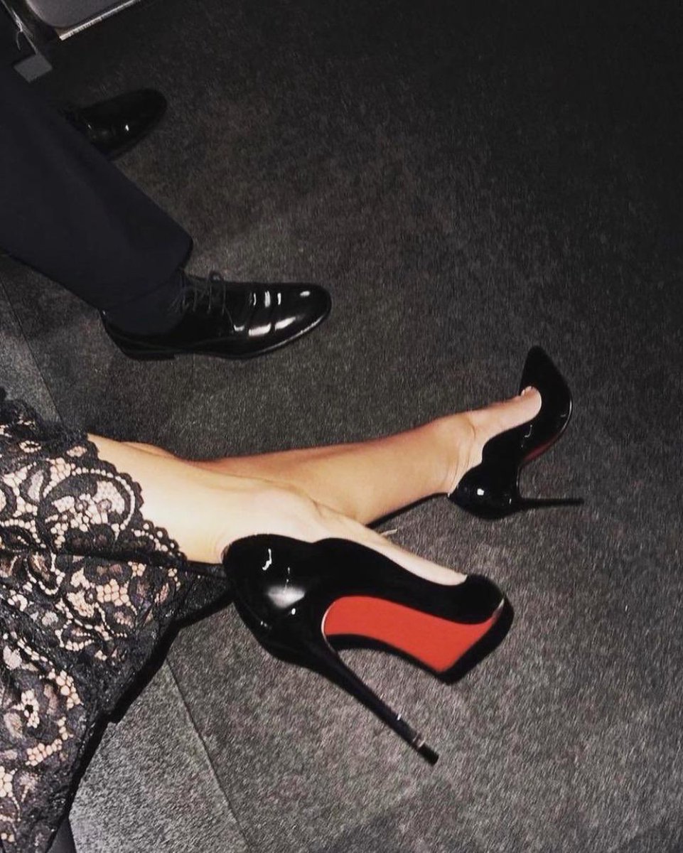 Date night 🖤❤️