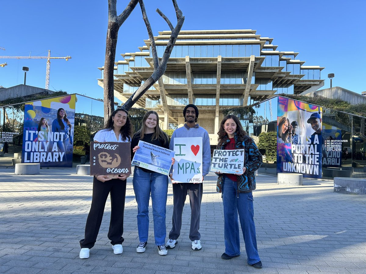 WE LOVE OUR MARINE PROTECTED AREA NETWORK!! This Valentine’s Day students at UCSD are showing love to our unique and awesome MPA network we have in CA, and we are calling to expand and strengthen the network ❤️❤️

<a href="/WadeCrowfoot/">Wade Crowfoot</a> <a href="/jenneckerle/">Jenn Eckerle</a> <a href="/saman_themurray/">Samantha Murray</a> <a href="/GavinNewsom/">Gavin Newsom</a>